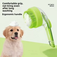 Brosse de toilettage moderne pour animaux de compagnie, à long manche, en silicone souple, pour chat et chien, avec distributeur de liquide rechargeable, peigne de massage pour la douche
