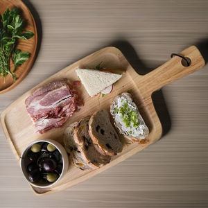 Planche à pain en plastique en bois de chêne massif personnalisable avec manche en chêne pour hacher les fruits légumes desserts occidentaux en cuisine - Product Image 1