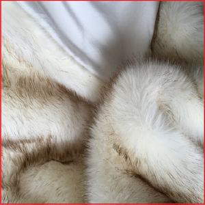Ventes chaudes, <span class=keywords><strong>couverture</strong></span> en fausse <span class=keywords><strong>fourrure</strong></span> de <span class=keywords><strong>renard</strong></span> blanc de haute qualité, chaude pour l'hiver - Product Image 3
