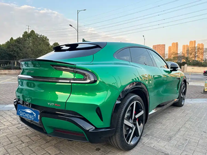Pour le modèle YU7 2025, voiture 4x4 avec une autonomie de 760 km, une puissance de 508 kW, un couple de 866 Nm, une batterie de 101,7 kWh, autonomie longue portée CLTC, autonomie pure jusqu'à - Product Image 6