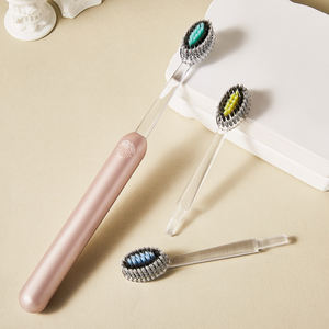 Ensemble de brosses à dents pour adultes, 4 brosses à dents pliables à tête olive à poils doux, protection gingivale de haute qualité, pour la maison - Product Image 2