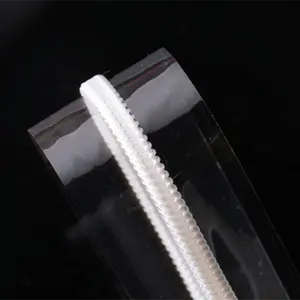 中国工厂化妆包透明拉链PVC拉链