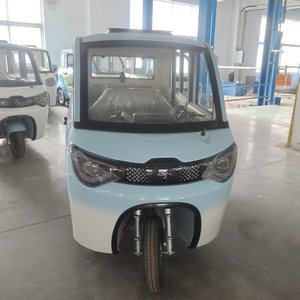 Mini <span class=keywords><strong>tricycle</strong></span> électrique fermé <span class=keywords><strong>pour</strong></span> passagers 4 portes 72V 1500W 3 places <span class=keywords><strong>pour</strong></span> le transport urbain et les déplacements - Product Image 2