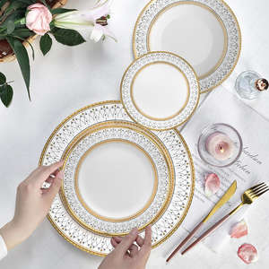 <span class=keywords><strong>Service</strong></span> de table de luxe de style italien, ensemble d'assiettes en céramique, assiette de présentation peinte à la main avec tasse et soucoupe, <span class=keywords><strong>vaisselle</strong></span> de mariage en <span class=keywords><strong>porcelaine</strong></span> - Product Image 6