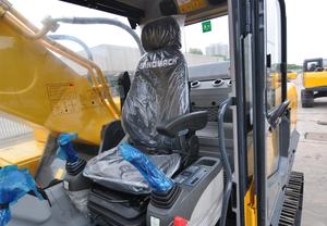 Excavadoras de Orugas de Servicio Pesado Changlin Sinomach de 34 y 36 Toneladas con Lubricación Automática, Control Piloto y Maquinaria para Minería y Construcción - Product Image 4