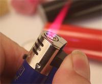 Briquet Torche à Gaz Butane Coupe-Vent Robuste à Logo Personnalisé, Briquet Butane Jetable Économique de Marque