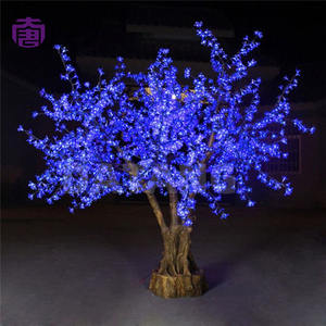 Arbre lumineux LED haut de gamme en forme de cerisier avec fleurs scintillantes pour la décoration d'hôtels, de places publiques, de centres commerciaux, de mariages et de festivals - En vente - Product Image 1