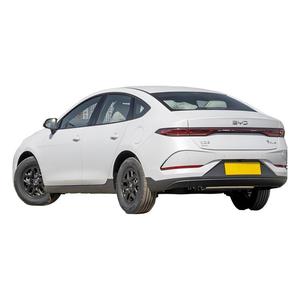 BYD Qin PLUS DM-i 2026, Vehículo Híbrido Enchufable (PHEV) con 128 km de Autonomía, Motor de 300 kW, Batería de 110 kWh, Color Gris/Blanco, Disponible en Stock - Product Image 5