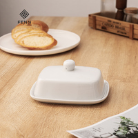 FENN Stockage de fromage de style moderne Forme rectangulaire Mantequillero en céramique blanche Conteneur à beurre Plat à beurre personnalisé avec couvercle