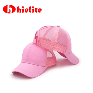 Cappelli Promozionali Economici all'Ingrosso, Nuovo Design Tagliato al Laser in Poliestere/Nylon per Donne, con Apertura per Coda di Cavallo, Rosa, Stile Trucker per Tutte le Stagioni - Product Image 3