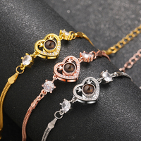 Nouveaux Bracelets Personnalisés 2026 avec Breloque Cœur à Projection Photo et Zircon – Je t'aime – Cadeaux Tendance pour Anniversaire – Unisexe Or/Argent/Rose
