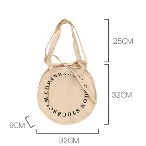 <span class=keywords><strong>Sac</strong></span> fourre-tout rond en <span class=keywords><strong>toile</strong></span> <span class=keywords><strong>de</strong></span> coton recyclée beige imprimable en gros pour courses et <span class=keywords><strong>plage</strong></span>, avec logo personnalisé - Product Image 6