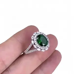 Forma de la flor de plata 925 Esmeralda verde fantasía anillo de joyería