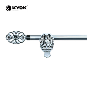 Estilo <span class=keywords><strong>de</strong></span> moda ventana cortina tubo hoja en forma <span class=keywords><strong>de</strong></span> cobre techo <span class=keywords><strong>remates</strong></span> anti latón cortina poste soportes para decoración <span class=keywords><strong>de</strong></span> interiores - Product Image 3