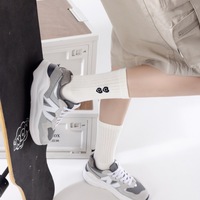 Chaussettes tendance, chaussettes de sport à double cœur assorties à des collants de requin, chaussettes pour femmes