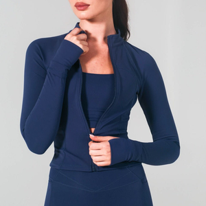 Veste de yoga et de Pilates sculptée unie pour femme, personnalisée par le fabricant, à fermeture éclair intégrale, en nylon léger Dry Fit, haut d'entraînement athleisure - Product Image 1