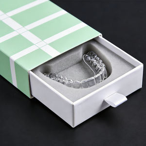 Caja de Embalaje Rígida Biodegradable de Alta Gama con Acabado Mate para Alineadores Dentales, Ortodoncia, Aparatos Invisibles - Product Image 3