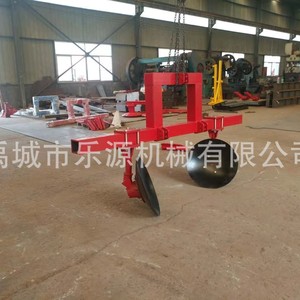 Farm Disc Plough 4 Row Red Agricultural <b>Cultivator</b> For Tractor Use - Product Image 2
