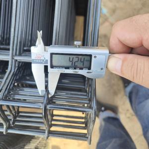 Panneaux de clôture décoratifs en treillis métallique <span class=keywords><strong>Lamelles</strong></span> de confidentialité rigides en <span class=keywords><strong>PVC</strong></span> galvanisé 2.5m Panneaux de clôture de jardin 3d à cadre métallique - Product Image 2