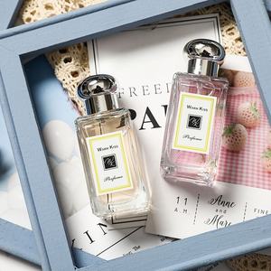 Parfum <span class=keywords><strong>Eau</strong></span> <span class=keywords><strong>de</strong></span> <span class=keywords><strong>Toilette</strong></span> Luxe Tendance 'Net Red' aux notes <span class=keywords><strong>de</strong></span> Champignon et Carillon Bleu, Écologique, pour Femmes et Étudiantes, Longue Durée, Légère - Product Image 1