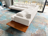 Canapé d'extérieur modulable en teck de luxe moderne, gris foncé, rembourré, en forme de L, mobilier de patio à profil bas pour villa et complexe hôtelier
