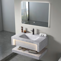 Meuble-lavabo mural moderne double couche en marbre avec vasque courbée à chaud, miroir et armoire flottante pour salle de bain d'hôtel