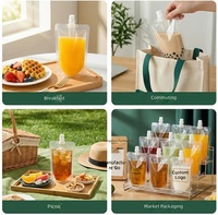 Transparante plastic staande zak met tuit, lekvrij, draagbaar, voor vloeistofopslag, geschikt voor fruitsap, koffie, dranken, en monsters.