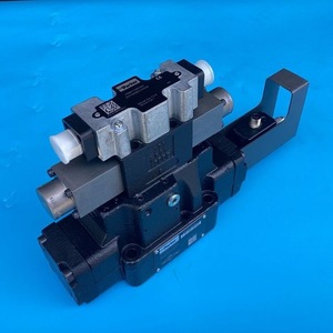 Vanne de commande directionnelle proportionnelle Parker D41FSE01C1NXW0, type aiguille, vanne hydraulique - Product Image 2