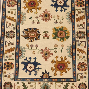 Alfombra Oushak Anudada a Mano, Lana Premium, Diseño Floral Tradicional, Beige y Multicolor - Product Image 1