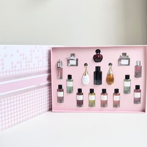 Bộ nước hoa 16 món của nhà thiết kế Pháp, kèm túi quà tặng. - Product Image 3