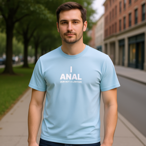 Camiseta con diseño de meme divertido y sarcástico: No soy abogado, sino un analista. Diseño azul claro unisex. Camiseta promocional. - Product Image 3