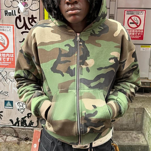 Sweat à capuche zippé camouflage surdimensionné et court, personnalisable avec logo, pour un look urbain, en tissu épais, avec impression intégrale, pour fabricants, livraison rapide - Product Image 1