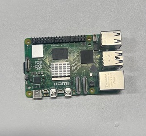 Raspberry Pi 5 4GB Placa de Desarrollo Kit Todo en Uno Servidor Preconfigurado y Gateway IoT - Product Image 1