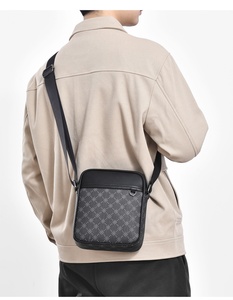 Sac à Bandoulière Carré Multifonctionnel Décontracté pour Hommes en PVC à Imprimé Géométrique Nouveau Sac de <span class=keywords><strong>Travail</strong></span> Tendance - Product Image 6