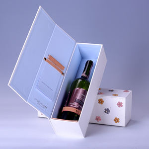 Bán Buôn Tùy Chỉnh Ưa Thích Hoa Nhỏ Dán Các Tông Linen Hộp Từ Đóng Cửa Matte Kết Thúc Rượu Vang Bao Bì Hộp Quà Tặng Ribbon Bow - Product Image 3