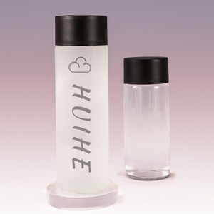 Bouteille en verre de 300ml 350ml 390ml 400ml arrondie transparente avec logo imprimé <span class=keywords><strong>Voss</strong></span> Still Water Drink avec couvercle à vis en PP noir argenté - Product Image 5