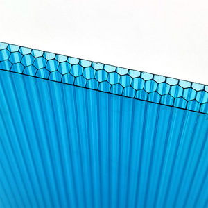 Tôle de toiture en <span class=keywords><strong>polycarbonate</strong></span> résistant aux hautes températures en nid d'abeille de 16 <span class=keywords><strong>mm</strong></span> 20 <span class=keywords><strong>mm</strong></span> pour abris de voiture - Product Image 1