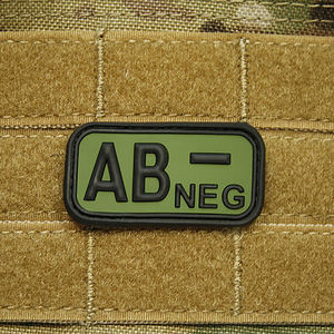 Écusson à boucle et crochet en silicone <span class=keywords><strong>personnalisé</strong></span> pour groupes sanguins professionnels Écussons en PVC Écusson en PVC 3D Écusson pour <span class=keywords><strong>groupe</strong></span> <span class=keywords><strong>sanguin</strong></span> en caoutchouc - Product Image 4