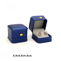 Boîte d'emballage de luxe en cuir PU avec logo personnalisé pour bijoux et boucles d'oreilles