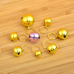 Accesorios de campanas para mascotas de lujo de Navidad coloridos al por mayor campana de Metal para collares de gato juguetes campana de perro de varios tamaños con anillo de resorte - Product Image 5