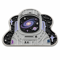 Broche personnalisée en métal argenté pour émail souple, motif casque d'astronaute, visière, ciel étoilé et paillettes spatiales