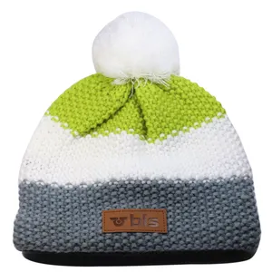 عالية الجودة كابل متماسكة قبعة الشتاء مخصصة لصقة جلدية شعار بوم بوم قبعة صغيرة