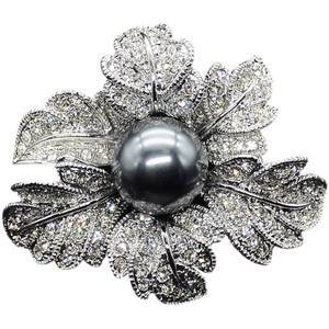 Spilla di Lusso in Tungsteno con Diamanti a Forma di Rosa, Elegante Spilla da Donna con Perle e Fiori, Delicata Spilla di Design per Abiti e Cappotti - Product Image 5
