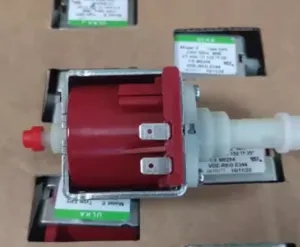 Pompe à eau pour machine de nettoyage ULKA Modèle E Type EP5 230V 50Hz 48W 5 120V 60Hz NME1 16W - Product Image 4