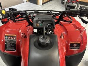 รถเอทีวี FourTrax Recon 229 ซีซี สมรรถนะสูง เกียร์ 5 สปีด กึ่งอัตโนมัติ พร้อมเกียร์ถอยหลัง เครื่องยนต์ระบายความร้อนด้วยอากาศ ระบบขับเคลื่อนเพลาที่ทนทาน - Product Image 6