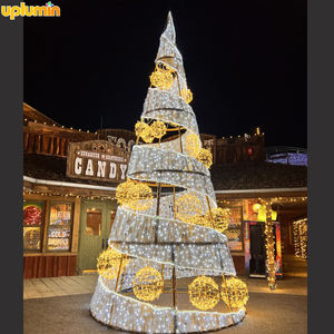 Lumière de motif d'arbre de Noël à LED 3D personnalisée Nouvelle arrivée Décorations de festival du Ramadan Paysage IP65 Halloween Jour de l'An - Product Image 4