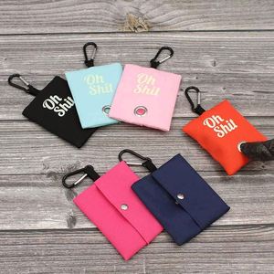Sacs à déjections canines portables en stock, support pour sacs à déjections pour animaux de compagnie avec logo personnalisé, très populaires pour les voyages des animaux. - Product Image 1