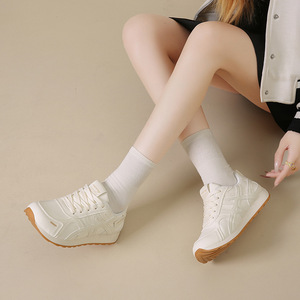 LYKU GT8007, Nuevo Estilo Coreano, Zapatos de Mujer Modernos Estilo Forrest Gump, Ligeros, Transpirables, Casuales, con Suela Gruesa y Elevada - Product Image 3