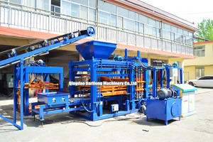 Machine à fabriquer des blocs de béton QT6-15, machine à fabriquer des briques en ciment, machine à poser des briques, <span class=keywords><strong>prix</strong></span> de la machine à fabriquer des blocs de béton - Product Image 4