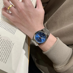 Nuevo Reloj de Lujo para Hombre de Acero Inoxidable, Resistente al Agua, Esfera Luminosa, Indicador de Semana y Fecha, Relojes de Cuarzo de Aleación para Negocios y Uso Casual - Product Image 5